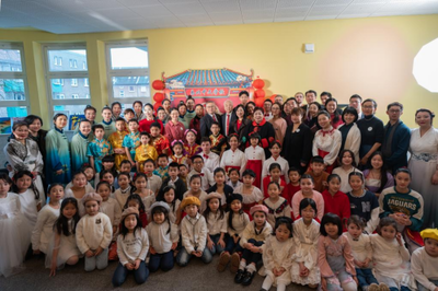 情暖新春，心系華教——駐漢堡總領事叢武春節走訪領區中文學校